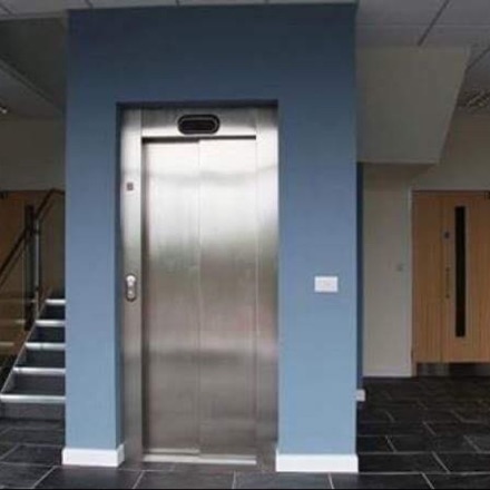 Office in Ebbw Vale - photo 2